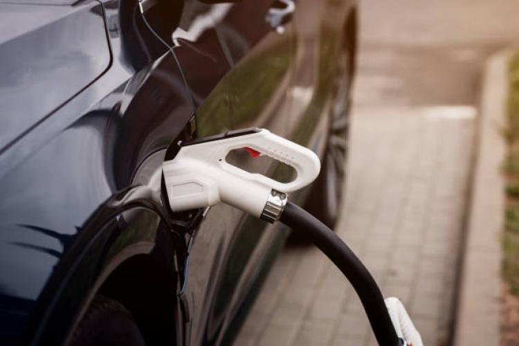 Cost-Effective EV Charging Solutions for Hotels, Malls, and Offices