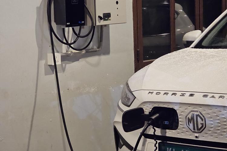 Electric Vehicle Charging Station Installation